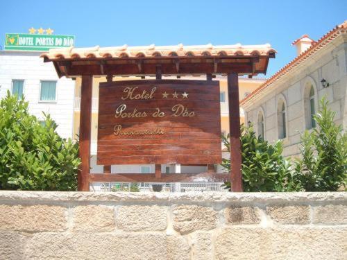 Hotel Portas Do Dao Penalva do Castelo Exterior photo